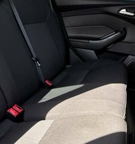 Сірий Форд Фокус, об'ємом двигуна 2 л та пробігом 162 тис. км за 8500 $, фото 15 на Automoto.ua