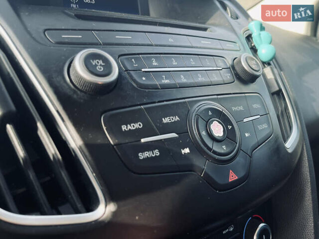 Сірий Форд Фокус, об'ємом двигуна 2 л та пробігом 172 тис. км за 9300 $, фото 28 на Automoto.ua