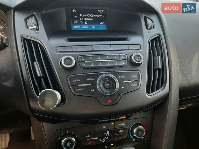 Серый Форд Фокус, объемом двигателя 2 л и пробегом 144 тыс. км за 8300 $, фото 18 на Automoto.ua