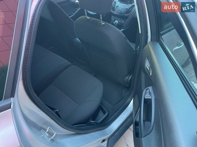 Сірий Форд Фокус, об'ємом двигуна 2 л та пробігом 183 тис. км за 7750 $, фото 24 на Automoto.ua