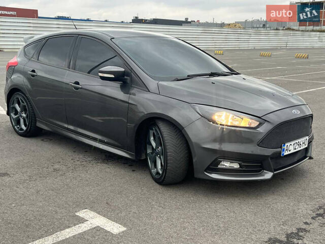 Серый Форд Фокус, объемом двигателя 2 л и пробегом 257 тыс. км за 12800 $, фото 48 на Automoto.ua