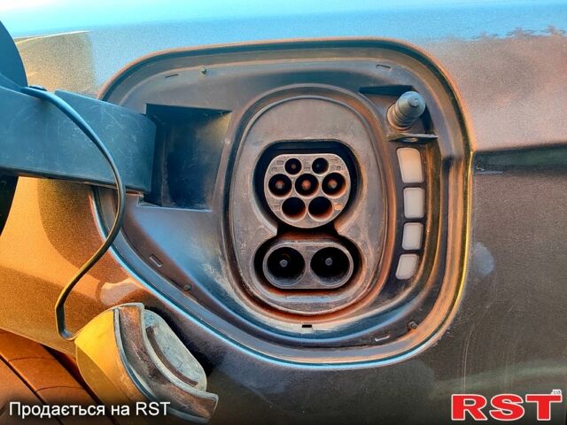 Серый Форд Фокус, объемом двигателя 0 л и пробегом 1 тыс. км за 12899 $, фото 7 на Automoto.ua