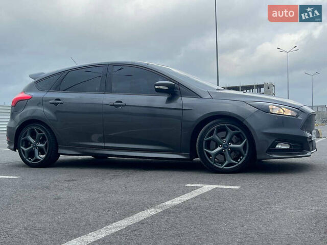 Серый Форд Фокус, объемом двигателя 2 л и пробегом 257 тыс. км за 12800 $, фото 58 на Automoto.ua