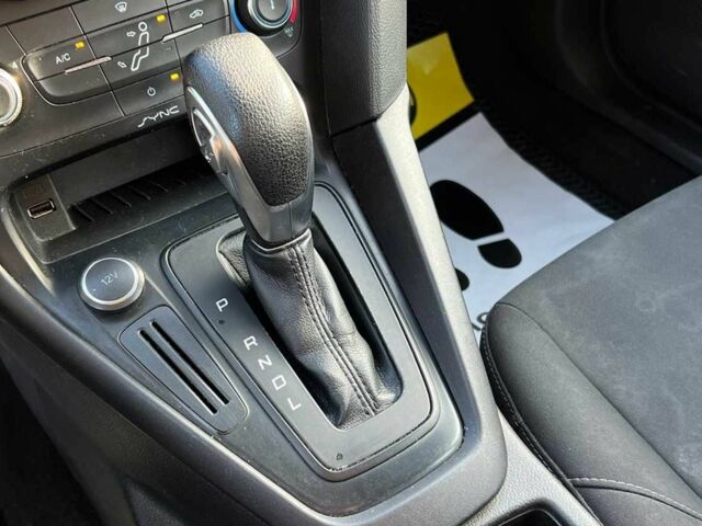 Сірий Форд Фокус, об'ємом двигуна 2 л та пробігом 175 тис. км за 8900 $, фото 17 на Automoto.ua