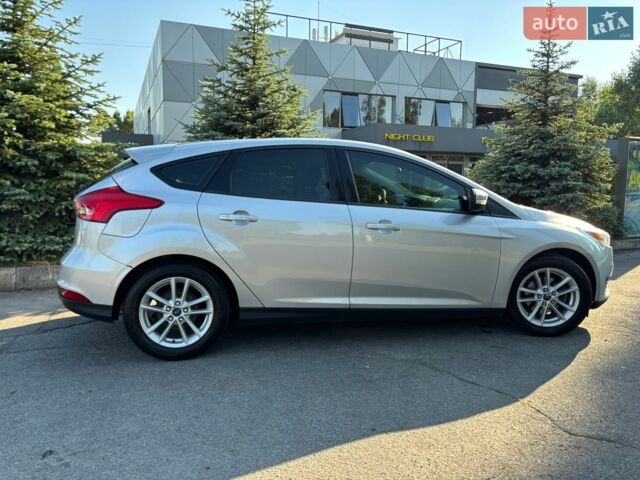 Сірий Форд Фокус, об'ємом двигуна 2 л та пробігом 202 тис. км за 8900 $, фото 6 на Automoto.ua
