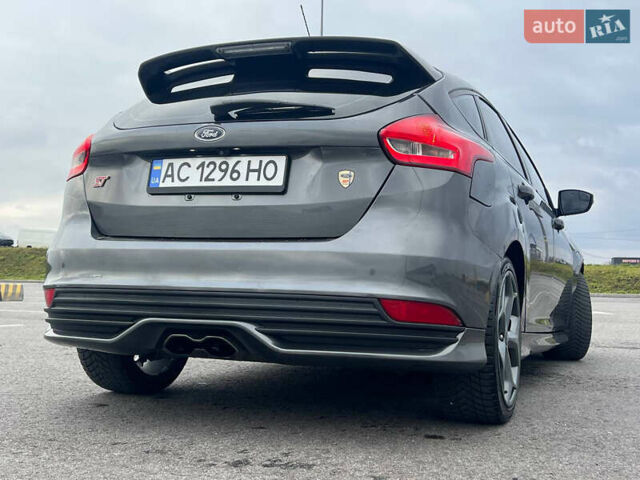 Серый Форд Фокус, объемом двигателя 2 л и пробегом 257 тыс. км за 12800 $, фото 27 на Automoto.ua