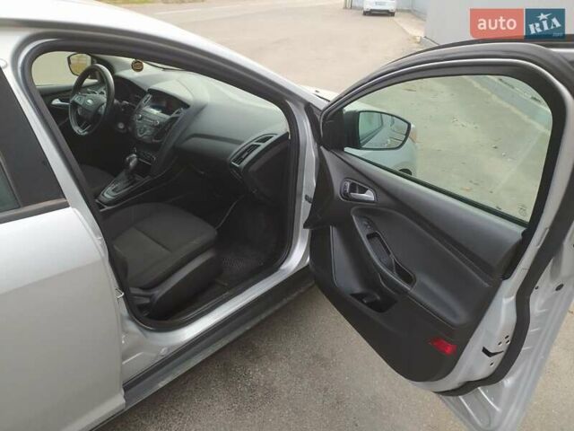 Сірий Форд Фокус, об'ємом двигуна 2 л та пробігом 206 тис. км за 7600 $, фото 2 на Automoto.ua