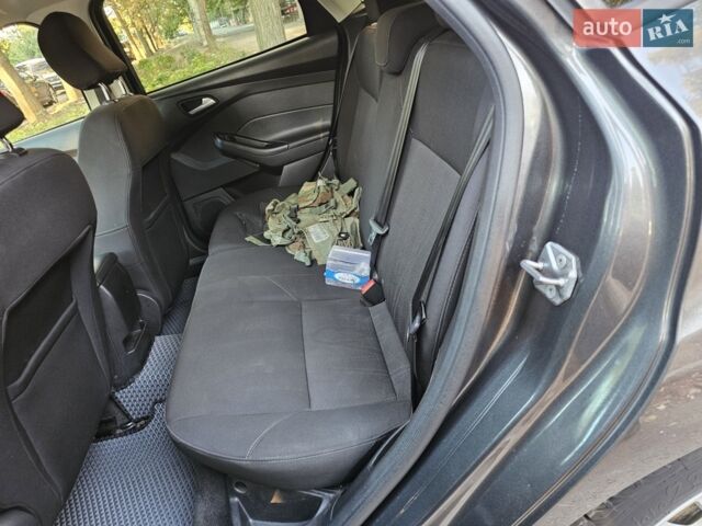 Сірий Форд Фокус, об'ємом двигуна 1.8 л та пробігом 139 тис. км за 8200 $, фото 8 на Automoto.ua