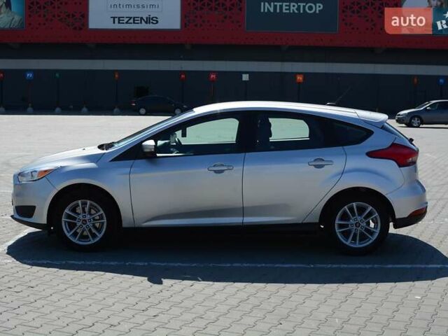Сірий Форд Фокус, об'ємом двигуна 2 л та пробігом 118 тис. км за 7850 $, фото 2 на Automoto.ua