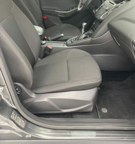 Сірий Форд Фокус, об'ємом двигуна 1.6 л та пробігом 42 тис. км за 10900 $, фото 13 на Automoto.ua