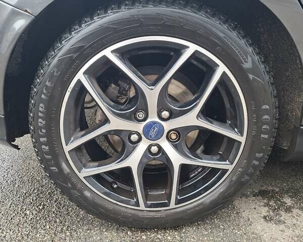 Серый Форд Фокус, объемом двигателя 2 л и пробегом 78 тыс. км за 9000 $, фото 11 на Automoto.ua