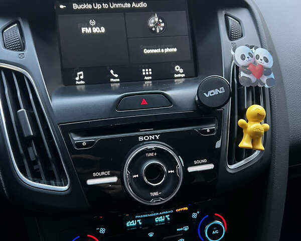 Сірий Форд Фокус, об'ємом двигуна 2 л та пробігом 117 тис. км за 9500 $, фото 11 на Automoto.ua