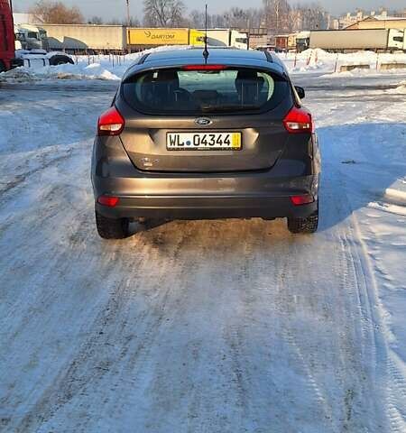 Серый Форд Фокус, объемом двигателя 1.5 л и пробегом 235 тыс. км за 9999 $, фото 7 на Automoto.ua