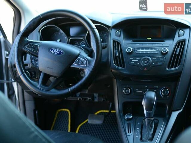 Сірий Форд Фокус, об'ємом двигуна 2 л та пробігом 118 тис. км за 7850 $, фото 17 на Automoto.ua