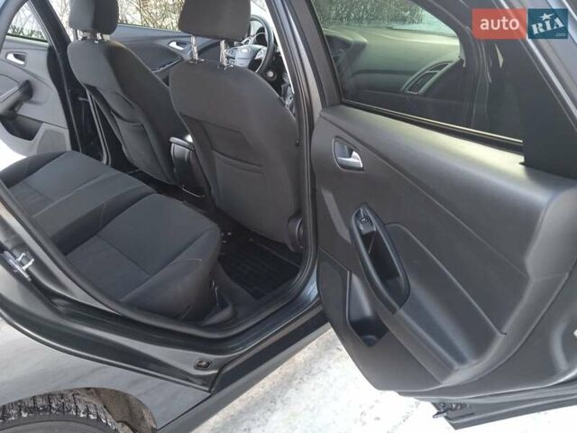 Серый Форд Фокус, объемом двигателя 2 л и пробегом 170 тыс. км за 7950 $, фото 15 на Automoto.ua