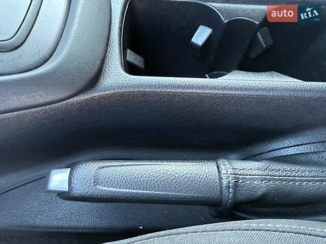 Серый Форд Фокус, объемом двигателя 2 л и пробегом 188 тыс. км за 7400 $, фото 55 на Automoto.ua