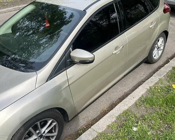 Серый Форд Фокус, объемом двигателя 1.9 л и пробегом 207 тыс. км за 8300 $, фото 7 на Automoto.ua