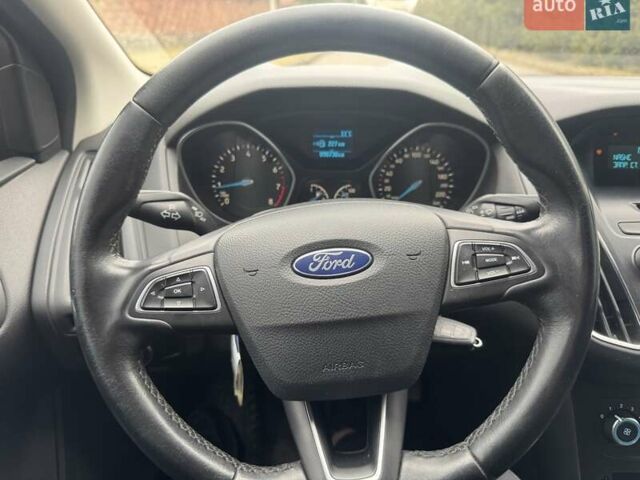 Сірий Форд Фокус, об'ємом двигуна 1.6 л та пробігом 98 тис. км за 8850 $, фото 51 на Automoto.ua