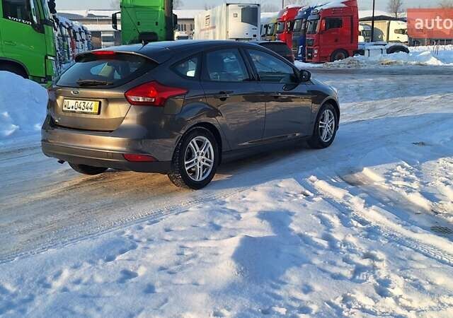 Серый Форд Фокус, объемом двигателя 1.5 л и пробегом 235 тыс. км за 9999 $, фото 9 на Automoto.ua
