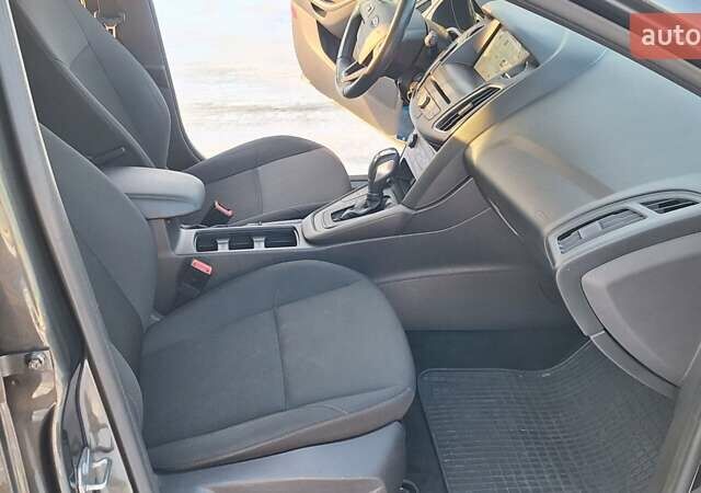 Серый Форд Фокус, объемом двигателя 1.5 л и пробегом 235 тыс. км за 9999 $, фото 24 на Automoto.ua