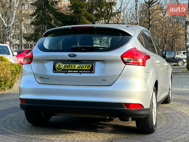 Серый Форд Фокус, объемом двигателя 2 л и пробегом 175 тыс. км за 8900 $, фото 6 на Automoto.ua