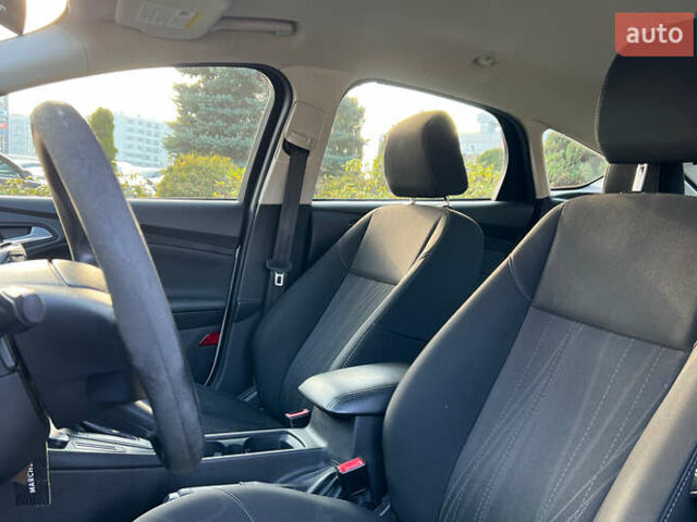 Серый Форд Фокус, объемом двигателя 2 л и пробегом 175 тыс. км за 8900 $, фото 8 на Automoto.ua