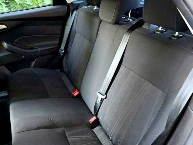 Серый Форд Фокус, объемом двигателя 2 л и пробегом 176 тыс. км за 7900 $, фото 9 на Automoto.ua