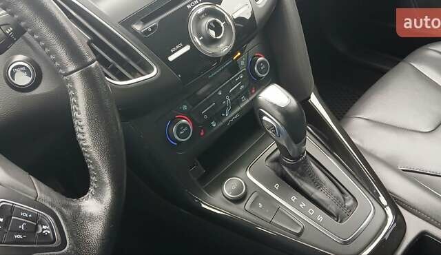 Серый Форд Фокус, объемом двигателя 2 л и пробегом 70 тыс. км за 10900 $, фото 9 на Automoto.ua