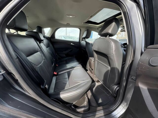 Серый Форд Фокус, объемом двигателя 2 л и пробегом 62 тыс. км за 7500 $, фото 13 на Automoto.ua