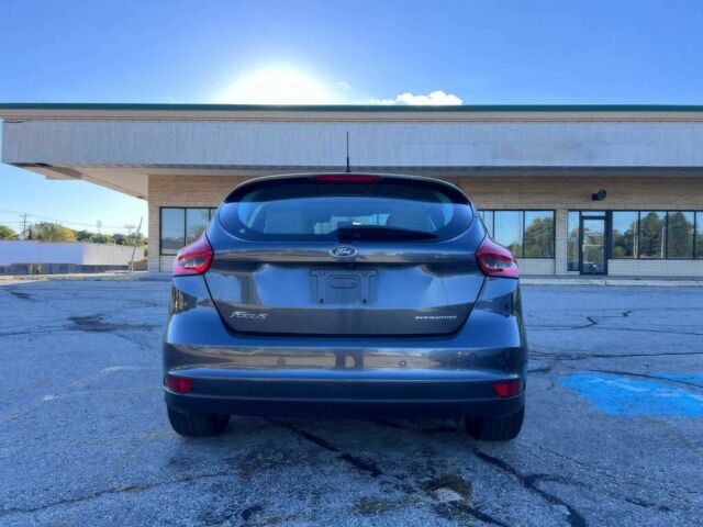 Серый Форд Фокус, объемом двигателя 2 л и пробегом 58 тыс. км за 900 $, фото 2 на Automoto.ua