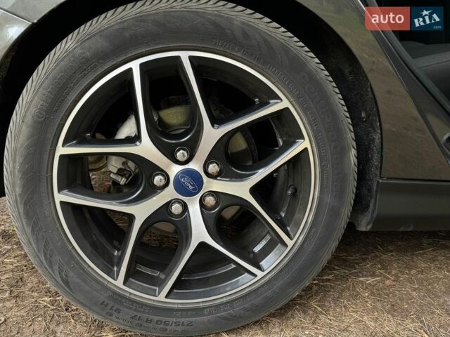 Серый Форд Фокус, объемом двигателя 2 л и пробегом 110 тыс. км за 10700 $, фото 12 на Automoto.ua