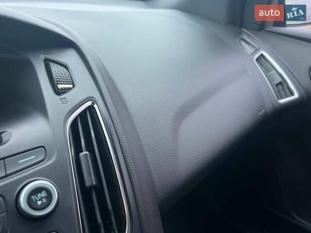 Серый Форд Фокус, объемом двигателя 2 л и пробегом 257 тыс. км за 12800 $, фото 46 на Automoto.ua