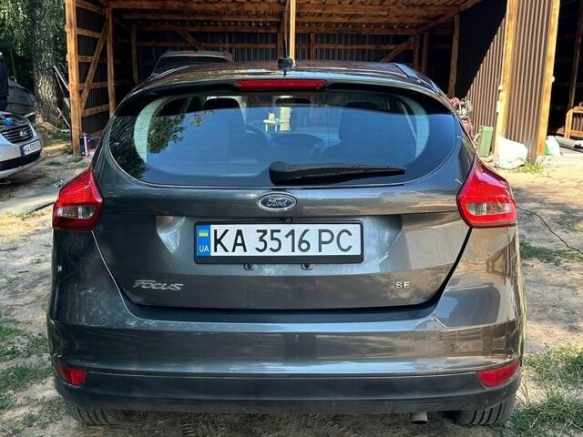 Сірий Форд Фокус, об'ємом двигуна 2 л та пробігом 152 тис. км за 7800 $, фото 5 на Automoto.ua