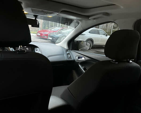 Сірий Форд Фокус, об'ємом двигуна 2 л та пробігом 117 тис. км за 9500 $, фото 8 на Automoto.ua