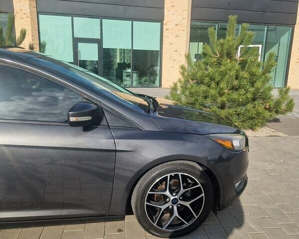 Серый Форд Фокус, объемом двигателя 2 л и пробегом 94 тыс. км за 10500 $, фото 12 на Automoto.ua