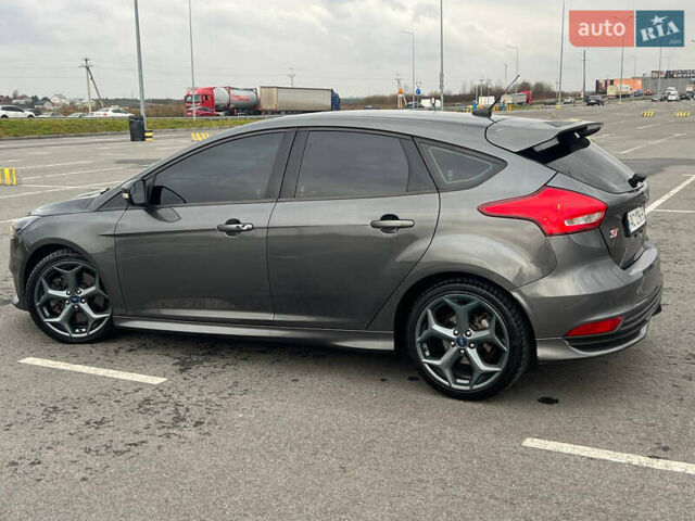 Серый Форд Фокус, объемом двигателя 2 л и пробегом 257 тыс. км за 12800 $, фото 13 на Automoto.ua