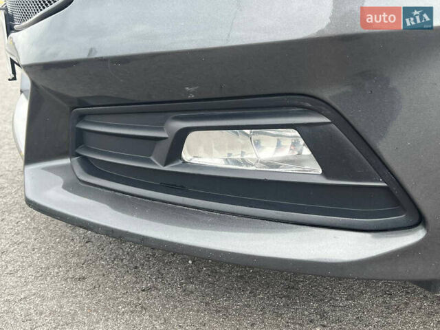 Серый Форд Фокус, объемом двигателя 2 л и пробегом 257 тыс. км за 12800 $, фото 37 на Automoto.ua