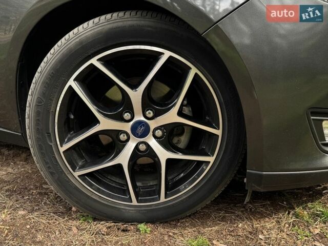 Серый Форд Фокус, объемом двигателя 2 л и пробегом 110 тыс. км за 10700 $, фото 14 на Automoto.ua