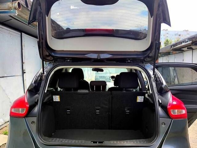 Серый Форд Фокус, объемом двигателя 2 л и пробегом 176 тыс. км за 7900 $, фото 6 на Automoto.ua