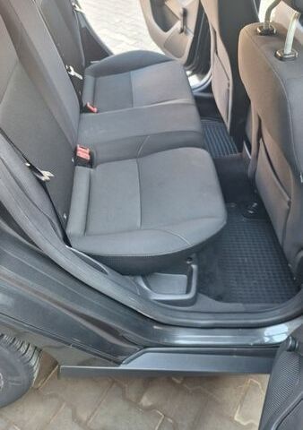 Серый Форд Фокус, объемом двигателя 1.5 л и пробегом 235 тыс. км за 9850 $, фото 26 на Automoto.ua