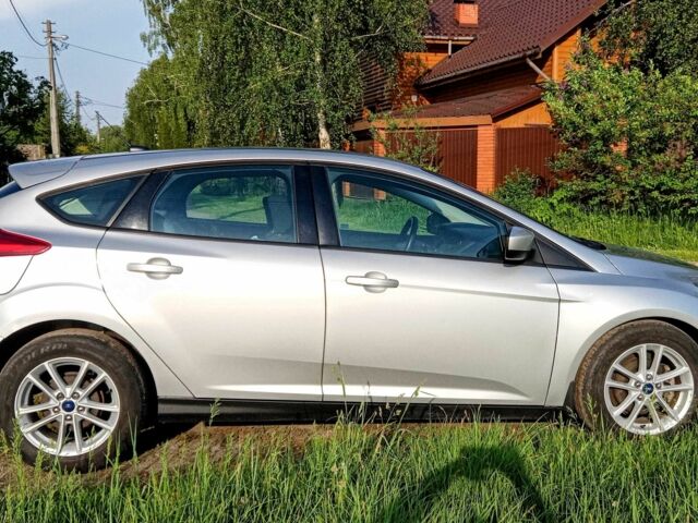 Сірий Форд Фокус, об'ємом двигуна 2 л та пробігом 126 тис. км за 8300 $, фото 5 на Automoto.ua
