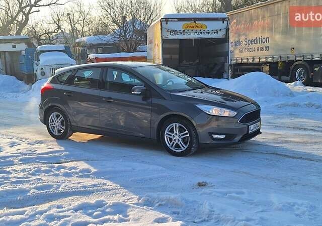 Серый Форд Фокус, объемом двигателя 1.5 л и пробегом 235 тыс. км за 9999 $, фото 11 на Automoto.ua