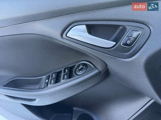 Серый Форд Фокус, объемом двигателя 2 л и пробегом 188 тыс. км за 7400 $, фото 61 на Automoto.ua