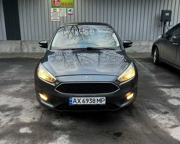 Сірий Форд Фокус, об'ємом двигуна 2 л та пробігом 117 тис. км за 9500 $, фото 1 на Automoto.ua