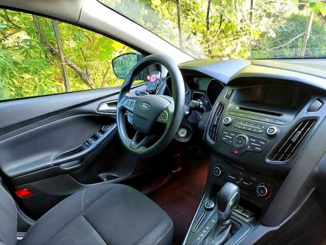 Серый Форд Фокус, объемом двигателя 2 л и пробегом 176 тыс. км за 7900 $, фото 7 на Automoto.ua