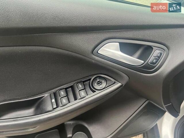 Серый Форд Фокус, объемом двигателя 2 л и пробегом 176 тыс. км за 8990 $, фото 17 на Automoto.ua