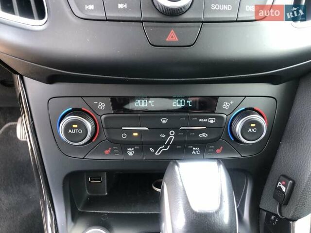 Серый Форд Фокус, объемом двигателя 0 л и пробегом 57 тыс. км за 10700 $, фото 22 на Automoto.ua