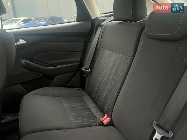Серый Форд Фокус, объемом двигателя 2 л и пробегом 176 тыс. км за 8990 $, фото 27 на Automoto.ua