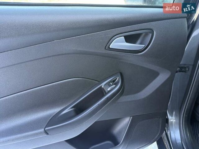 Серый Форд Фокус, объемом двигателя 2 л и пробегом 188 тыс. км за 7400 $, фото 47 на Automoto.ua