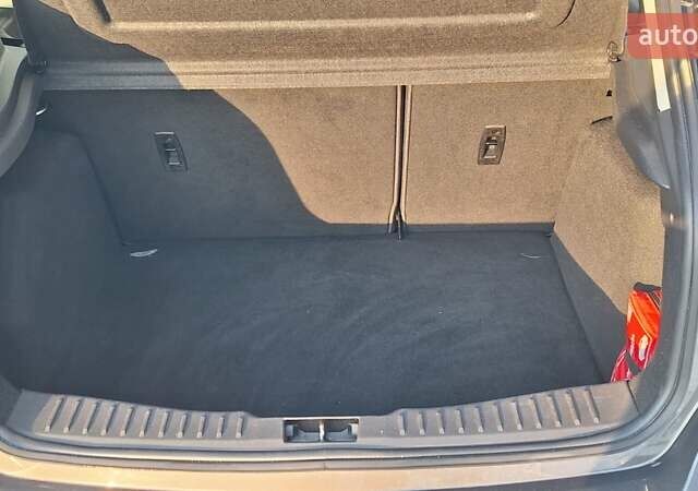 Серый Форд Фокус, объемом двигателя 1.5 л и пробегом 235 тыс. км за 9999 $, фото 19 на Automoto.ua